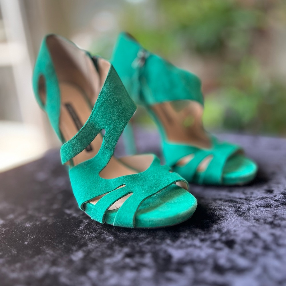 FRENCH CONNECTION STILETTO HEELS 👠